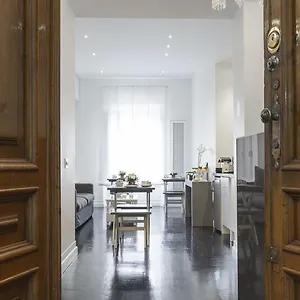 Alojamento de Acomodação e Pequeno-almoço Xenia