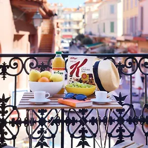 https://feeling-riviera-9-forville.fr-provencehotel.com