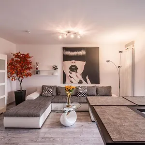 2-room Penthouse Plaza P1 Bucureşti